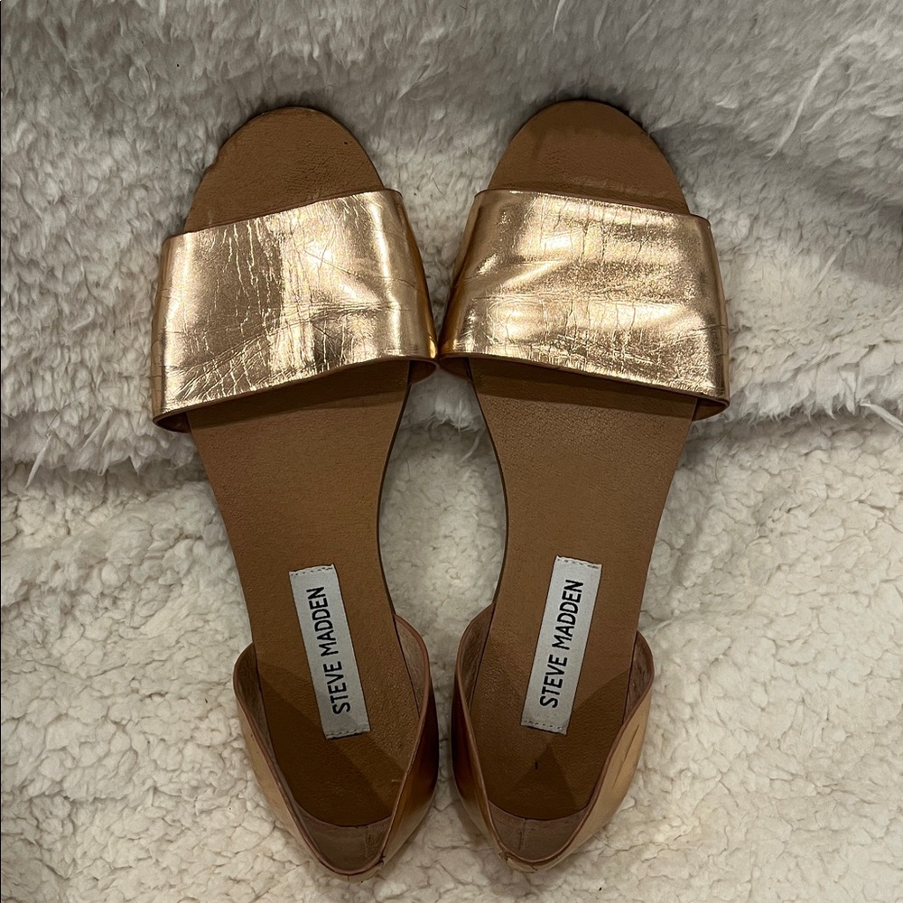 Steve Madden Women's Metallic Gold Sandals
